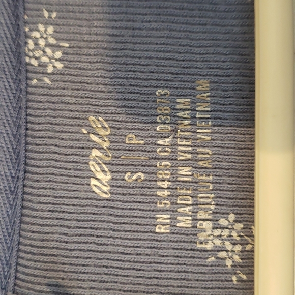 Aerie blue pullover long sleeve v neck zip sweater size S. - Picture 3 of 4